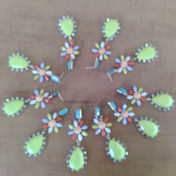 Long Stud lock 10 Earrings, No locks, Can be used to make different design - Picture 6 of 6